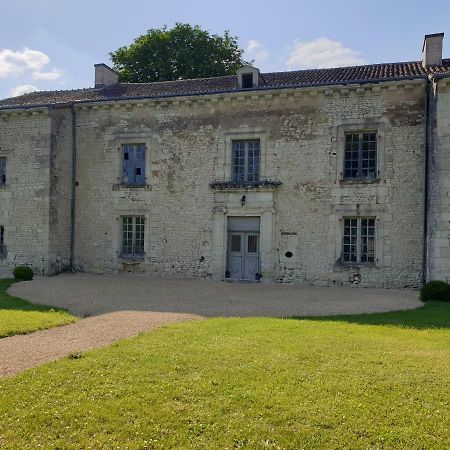 Domaine De Bourgville Monts-sur-Guesnes Buitenkant foto