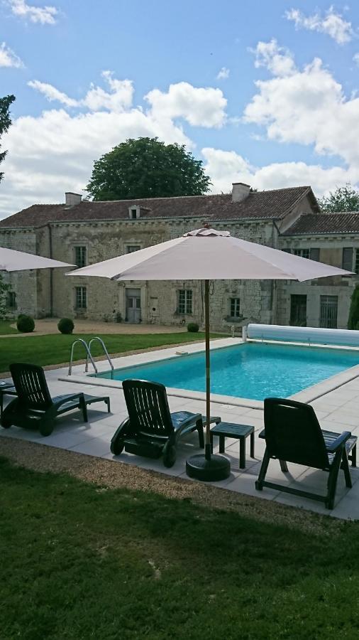 Domaine De Bourgville Monts-sur-Guesnes Buitenkant foto